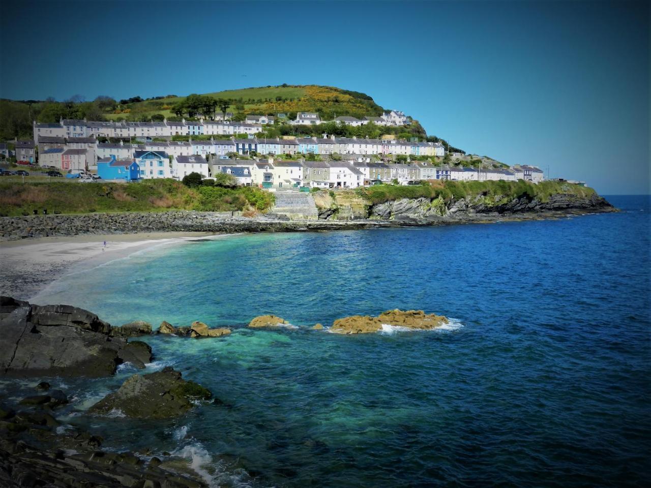 Ffynnon Fendigaid Bed And Breakfast Aberporth Buitenkant foto